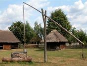 Ukraina.Oddamy stare drewniane budynki do rozbioru,rancza PGR-owskie