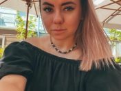 Spontaniczna kobieta szuka dyskretnego towarzysza