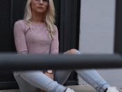 Spontaniczna kobieta szuka mocnych wrażeń