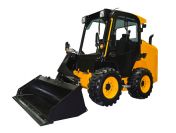 Operator koparki z pługiem